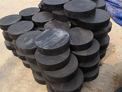岳西县板式橡胶支座由若干层橡胶片与薄钢板经加压硫化